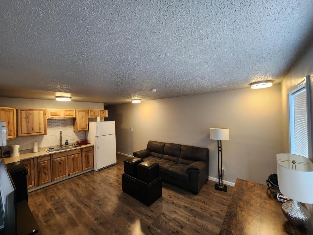 Nightshade Bnb Anchorage Exterior photo