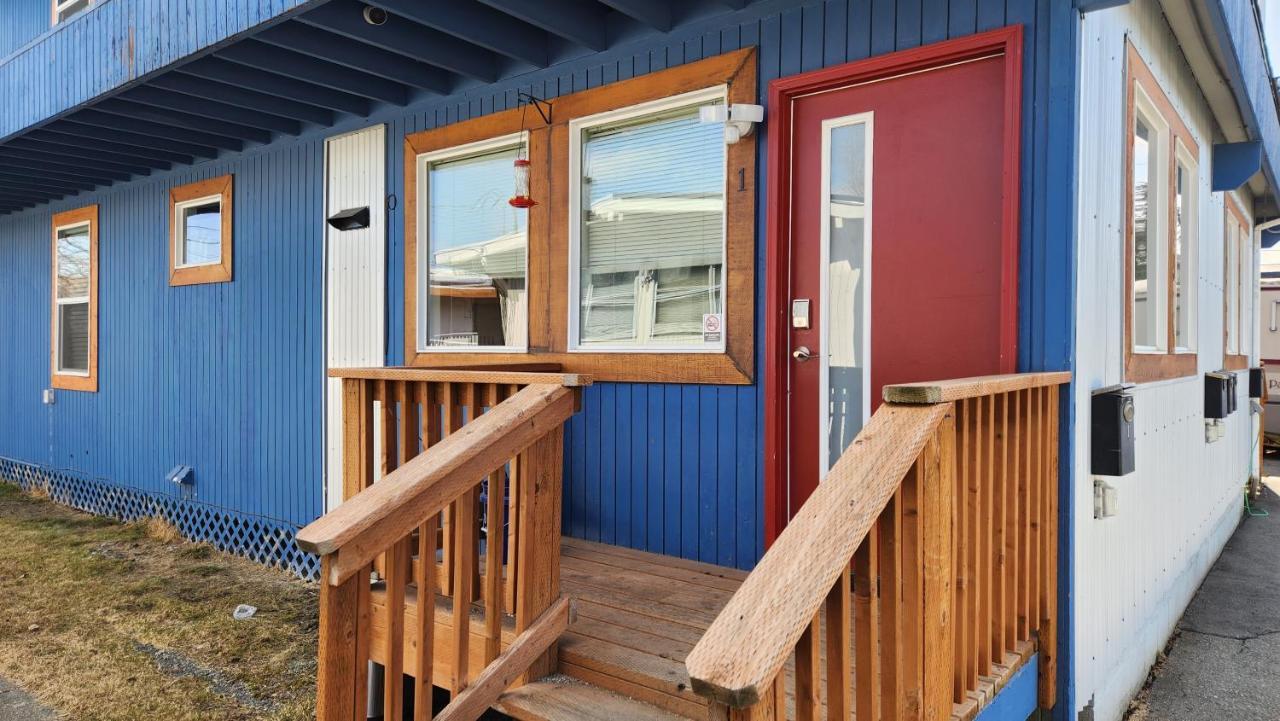 Nightshade Bnb Anchorage Exterior photo