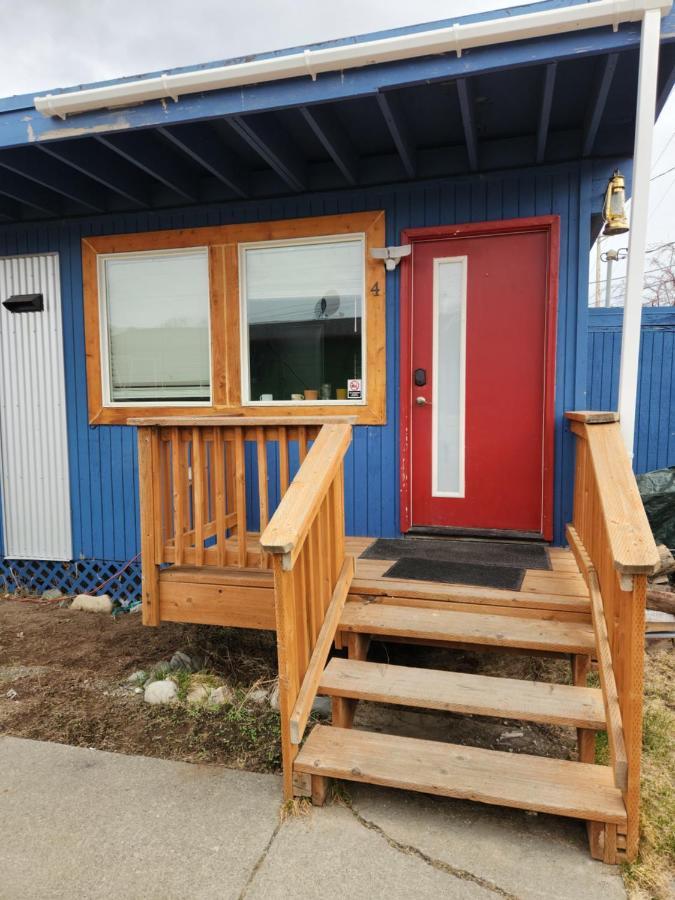 Nightshade Bnb Anchorage Exterior photo